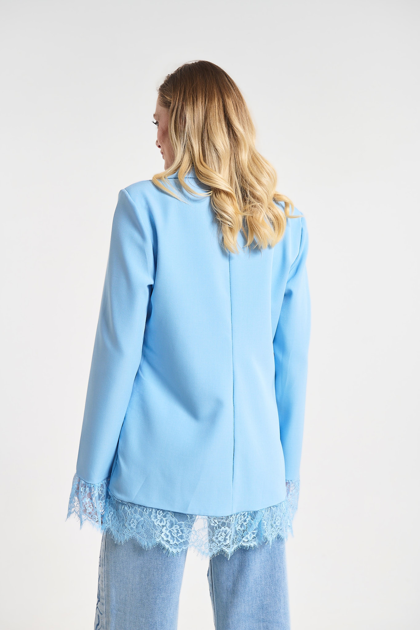 Σακάκι με Δαντελένια Φάσα σε Μανίκια και Τελείωμα