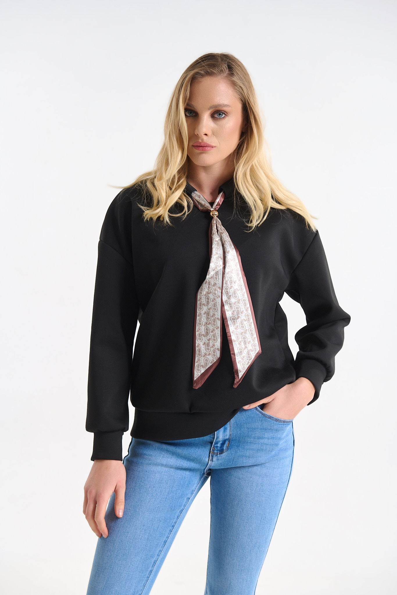 Μπλούζα Με Ενσωματωμένο Φουλάρι