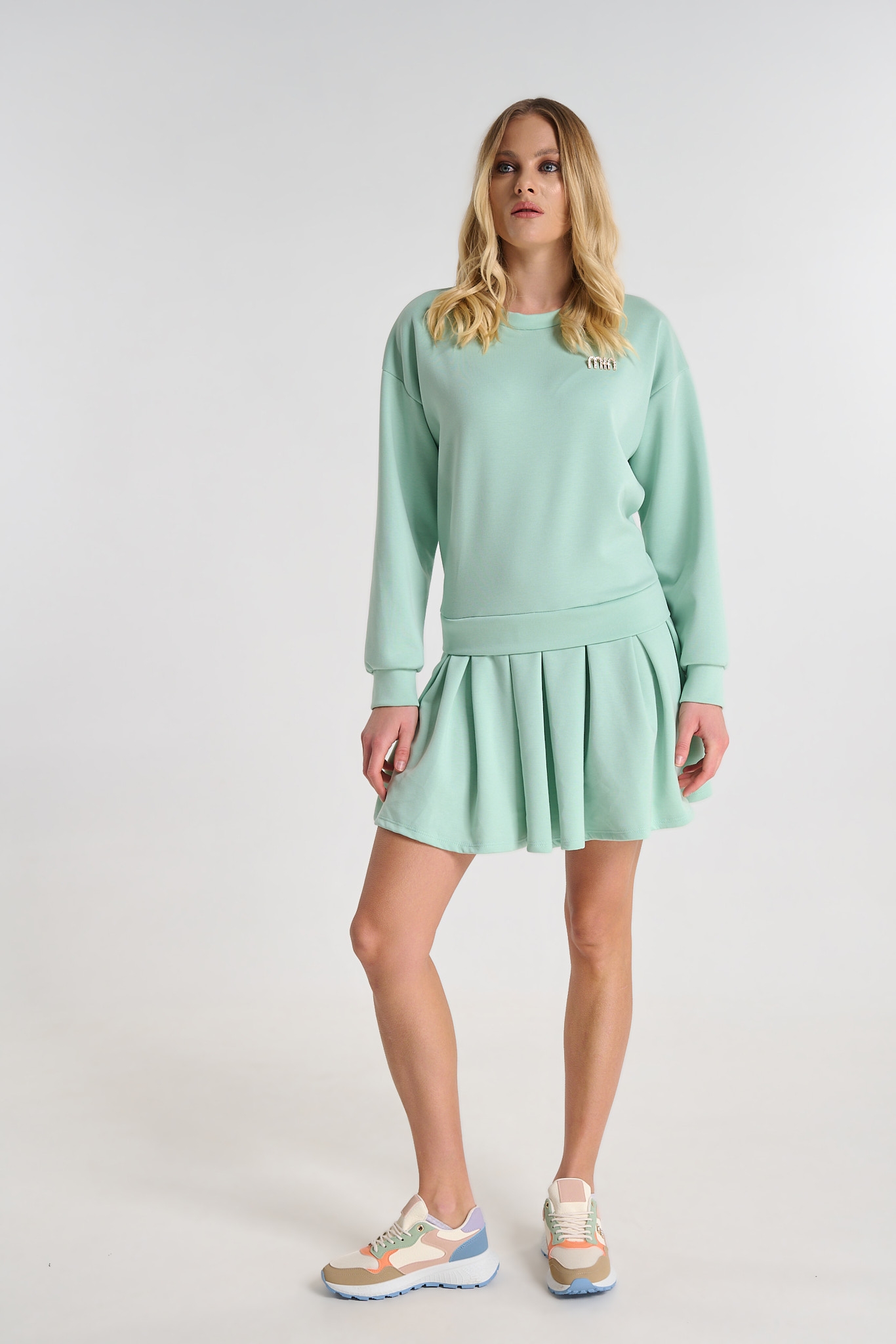 Φόρεμα Κοντό Με Πλισέ Λεπτομέρεια