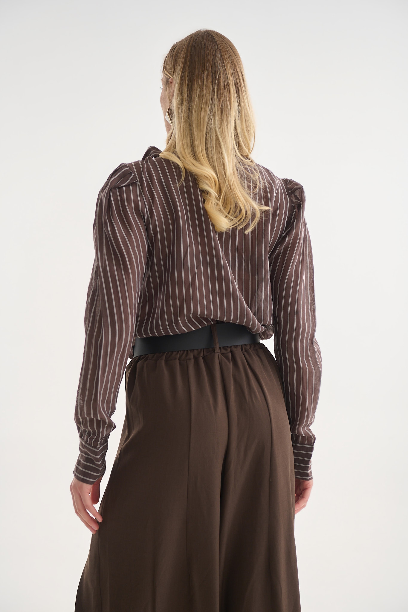 Πουκαμίσα με Φιόγκο & Διακριτική Ρίγα