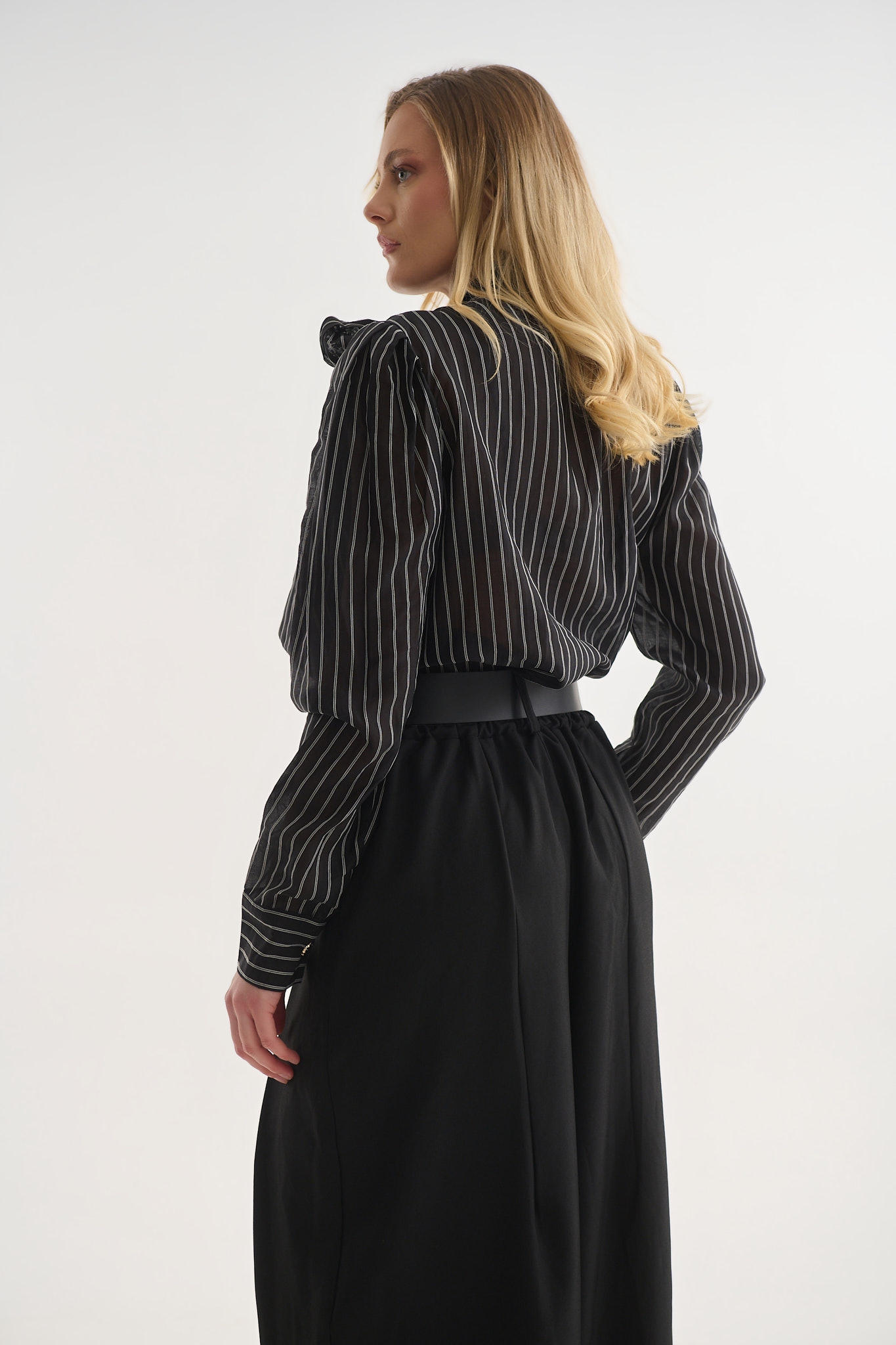 Πουκαμίσα με Φιόγκο & Διακριτική Ρίγα