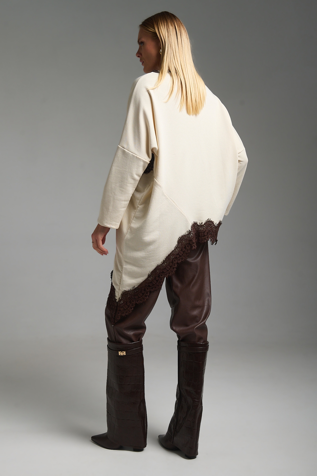 Μπλούζα Φούτερ Μύτη Με Δαντέλα