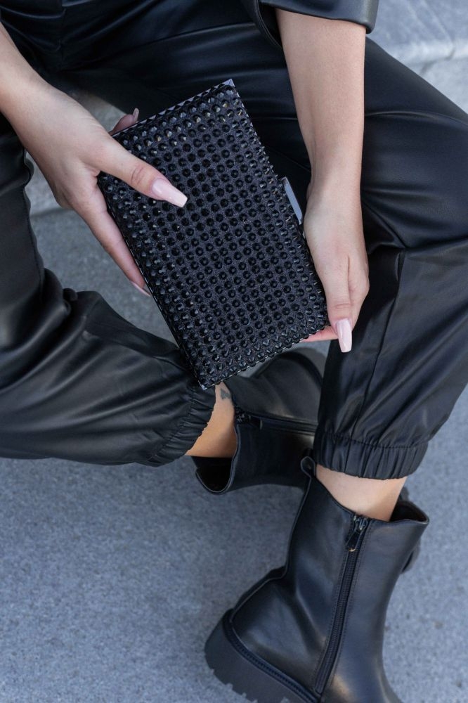 Clutch με Μεγάλες Πέτρες