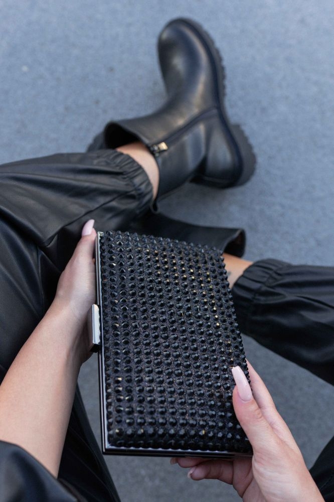 Clutch με Μεγάλες Πέτρες