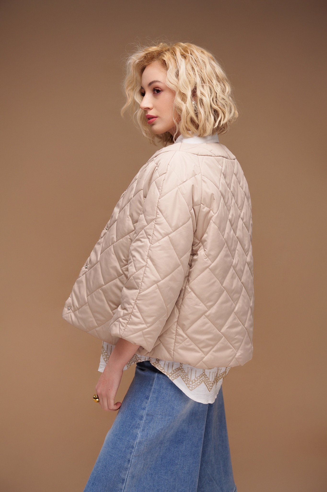 Women’s Quilted Jacket with 3/4 Sleeves and Hidden Pockets