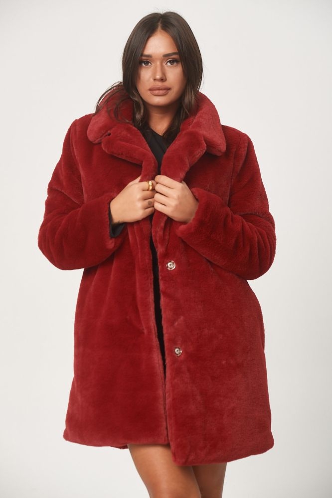 Γούνα Με Μεγάλο Γιακά