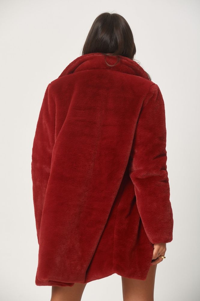 Γούνα Με Μεγάλο Γιακά