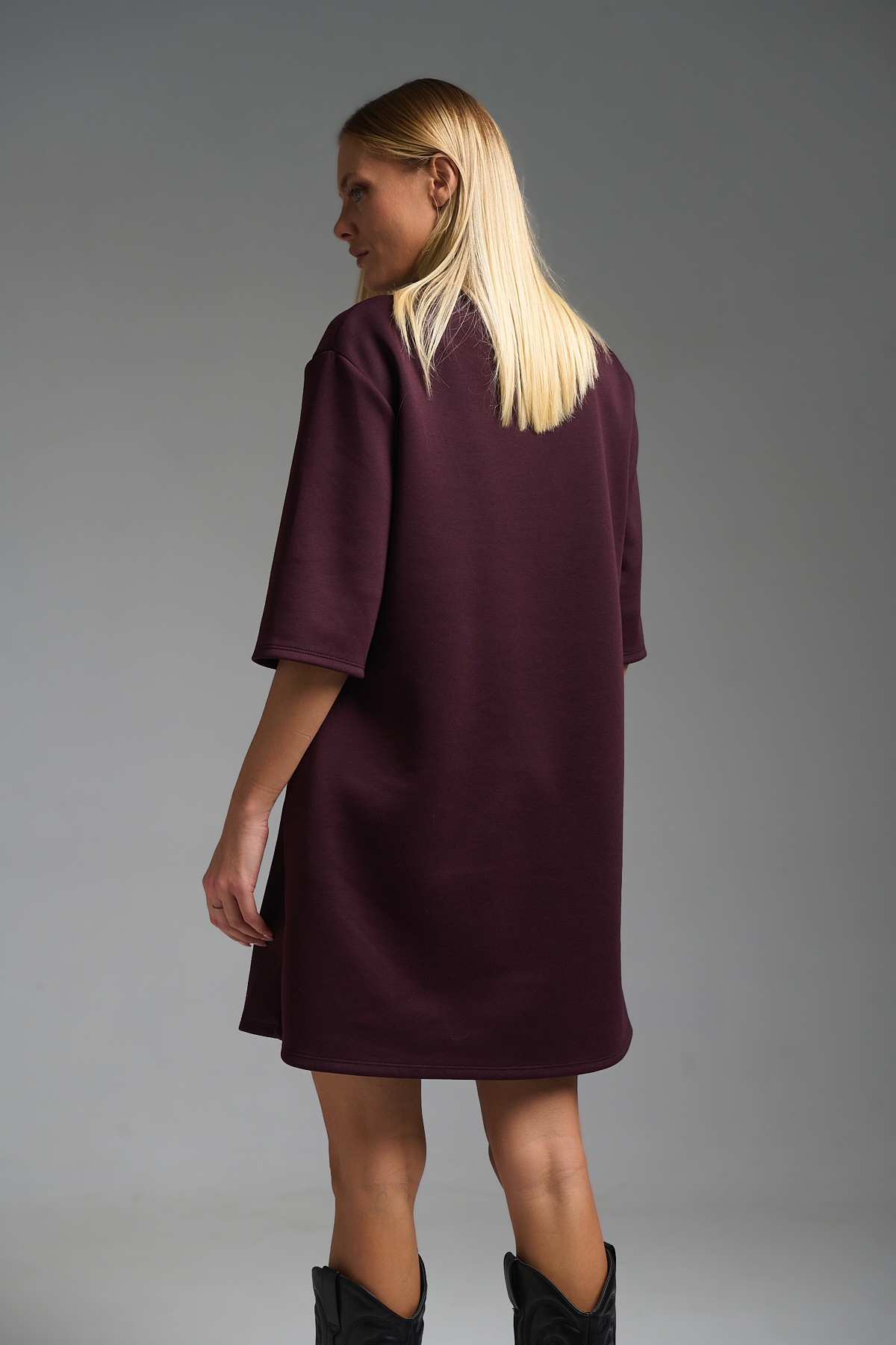 Φόρεμα Μίνι Κοντομάνικο Με Στρας Κολιέ