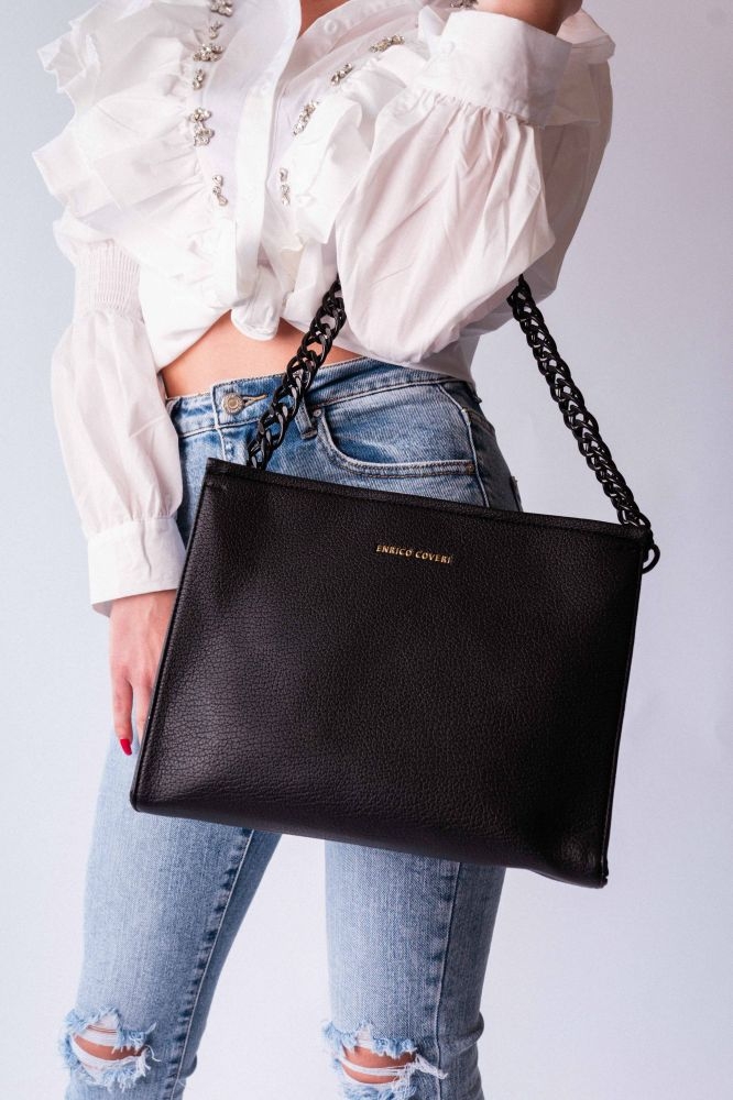 Ορθογώνια Τσάντα Με Αλυσίδα