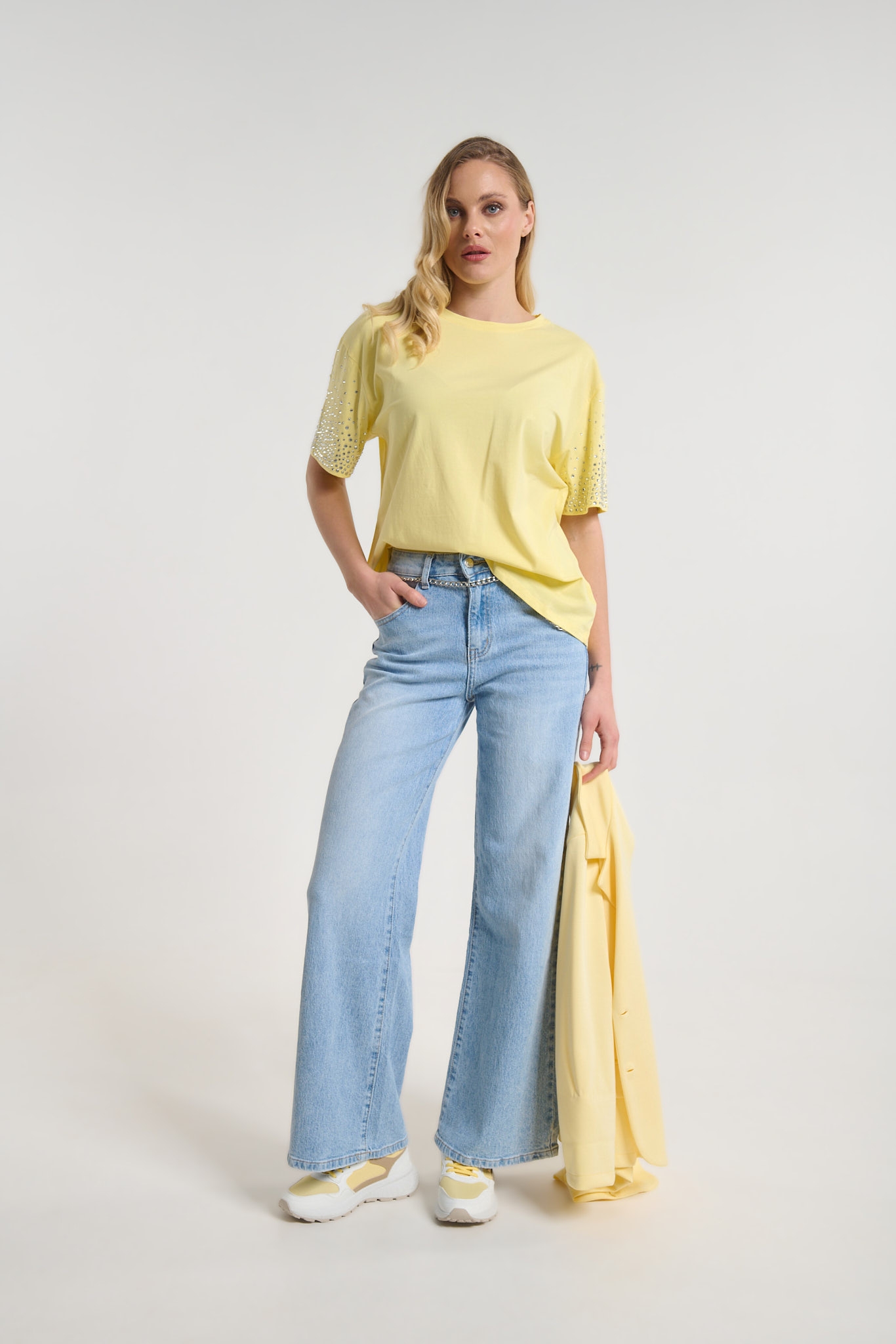 T-shirt Με Στρας Στο Μανίκι