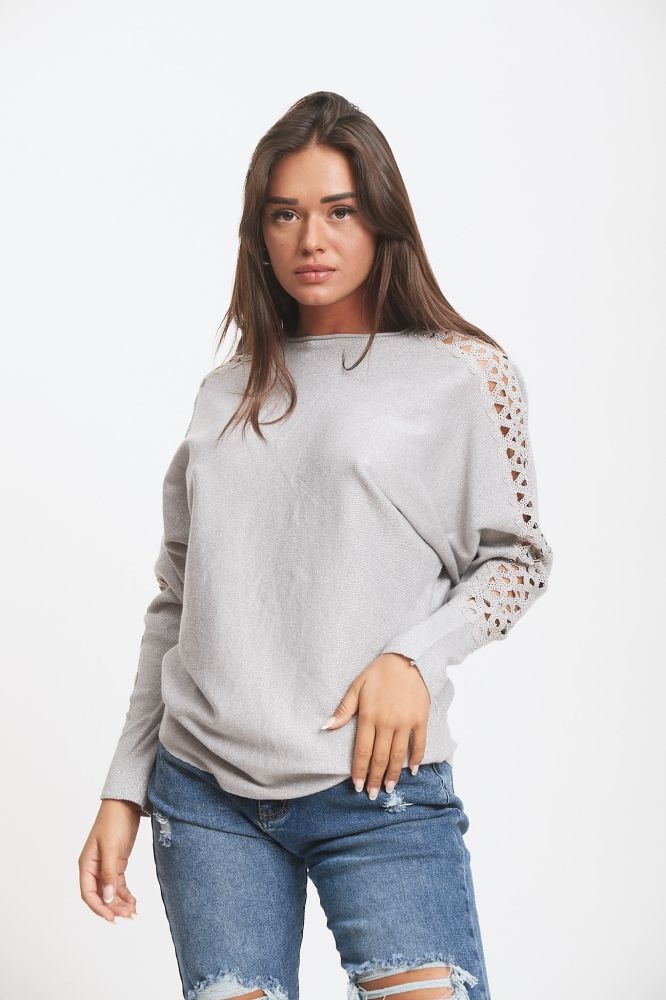 Μπλούζα με Στράς & Τρύπες