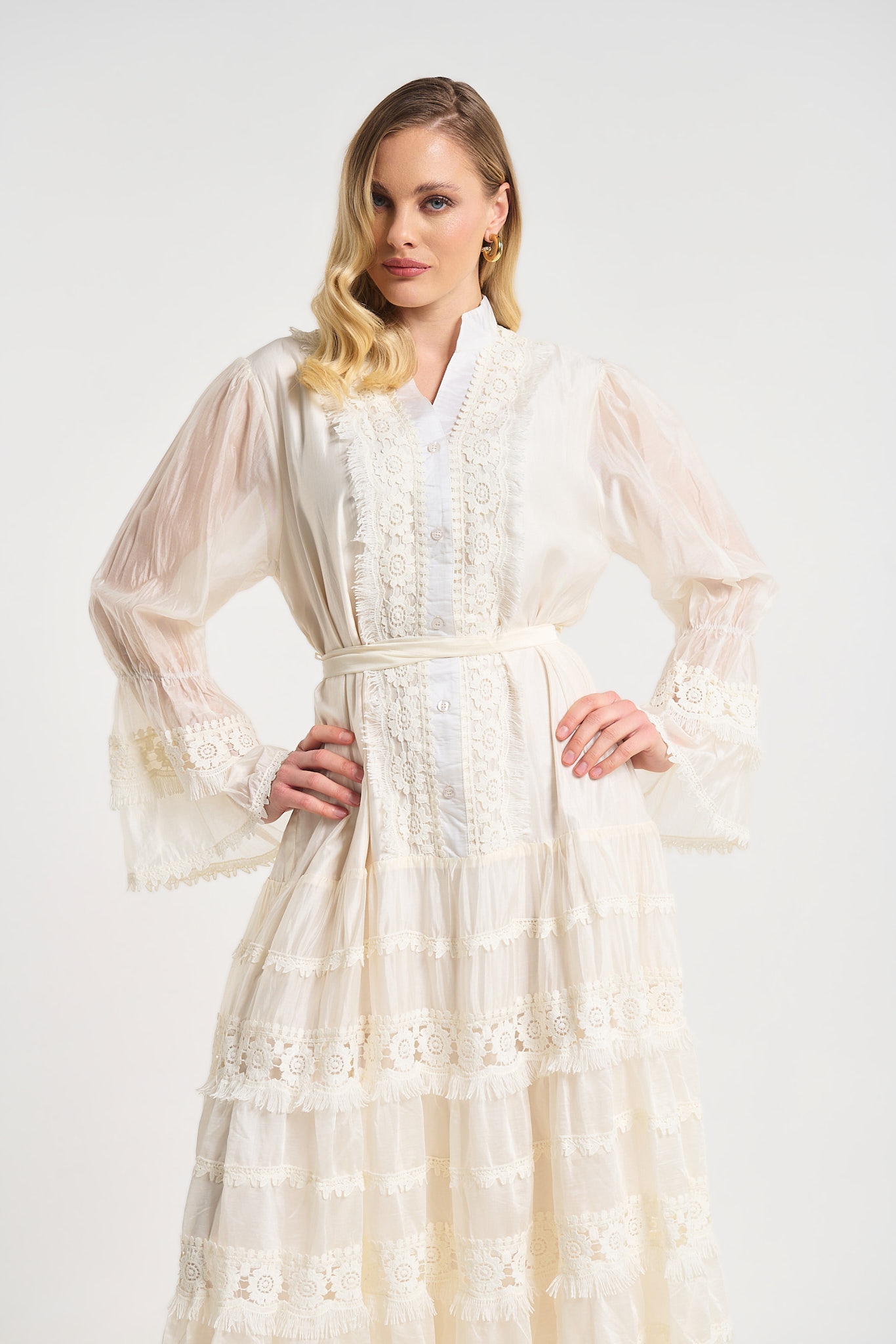 Φόρεμα Μακρύ Με Λεπτομέρεια Δαντέλα