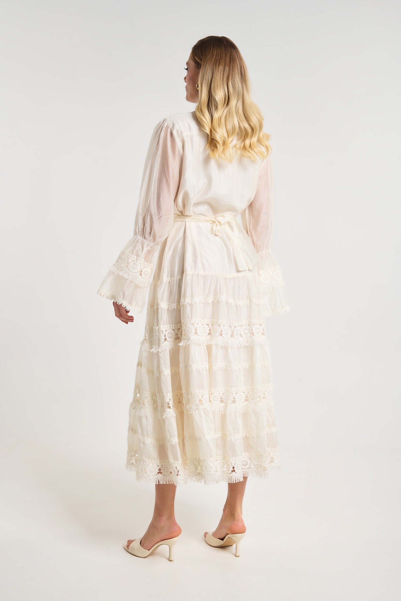 Φόρεμα Μακρύ Με Λεπτομέρεια Δαντέλα