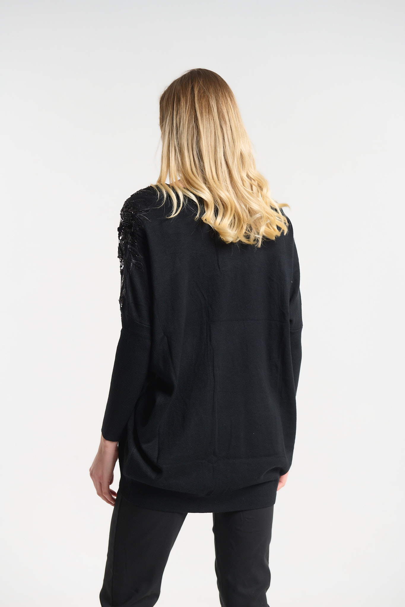 Oversized Top Embroidered Flowers Shoulder