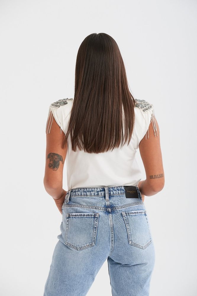 T-Shirt Με Διακοσμητικές Πέτρες Στον Ώμο