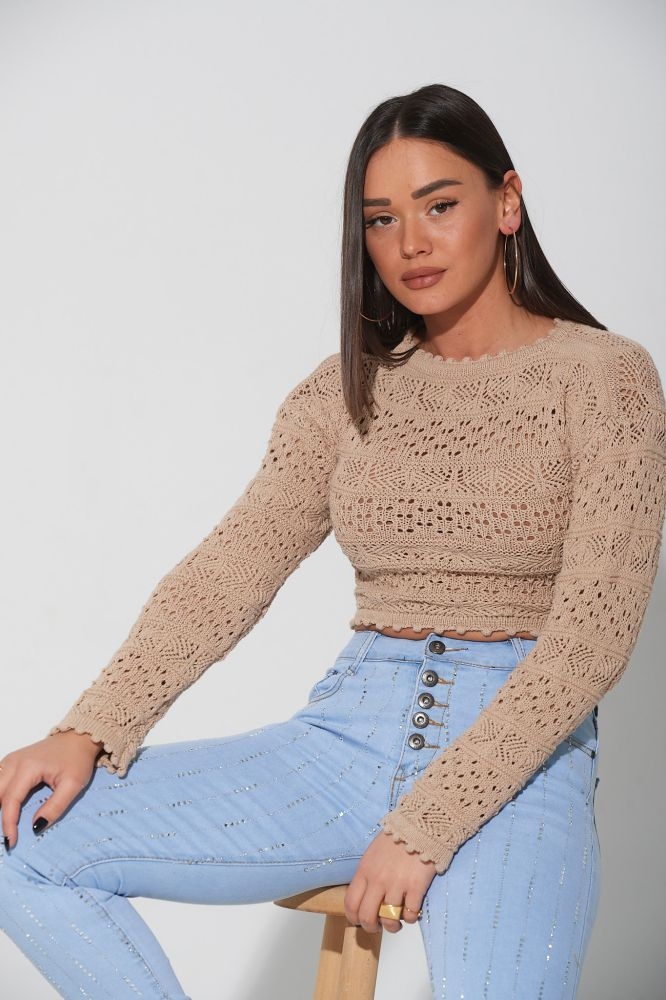 Τοπ Νημάτινο Με Ανοιγμα Στο Μπούστο