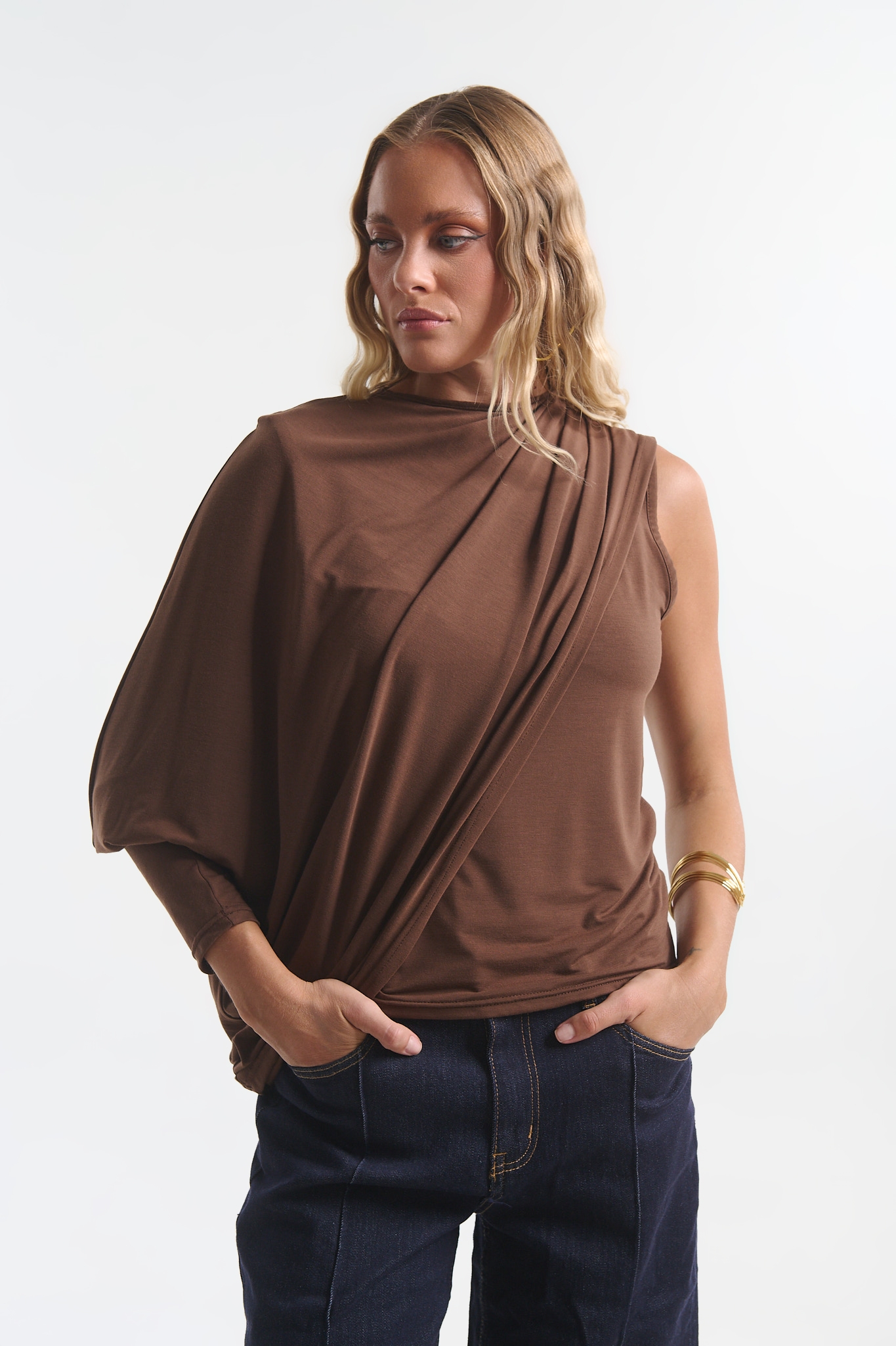 Kellys Women’s Crop Top with Shoulder Pads & Rhinestones