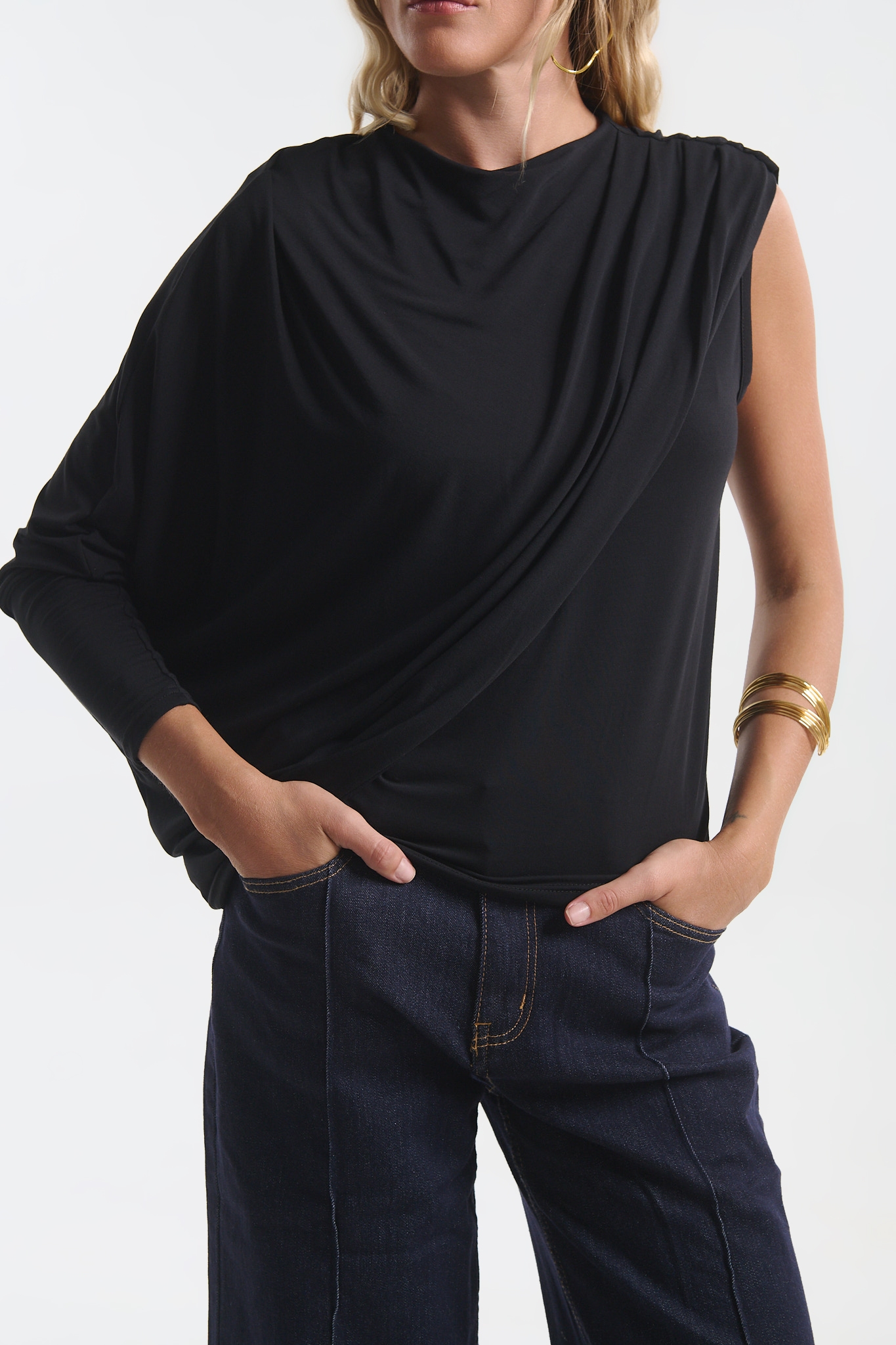 Kellys Women’s Crop Top with Shoulder Pads & Rhinestones
