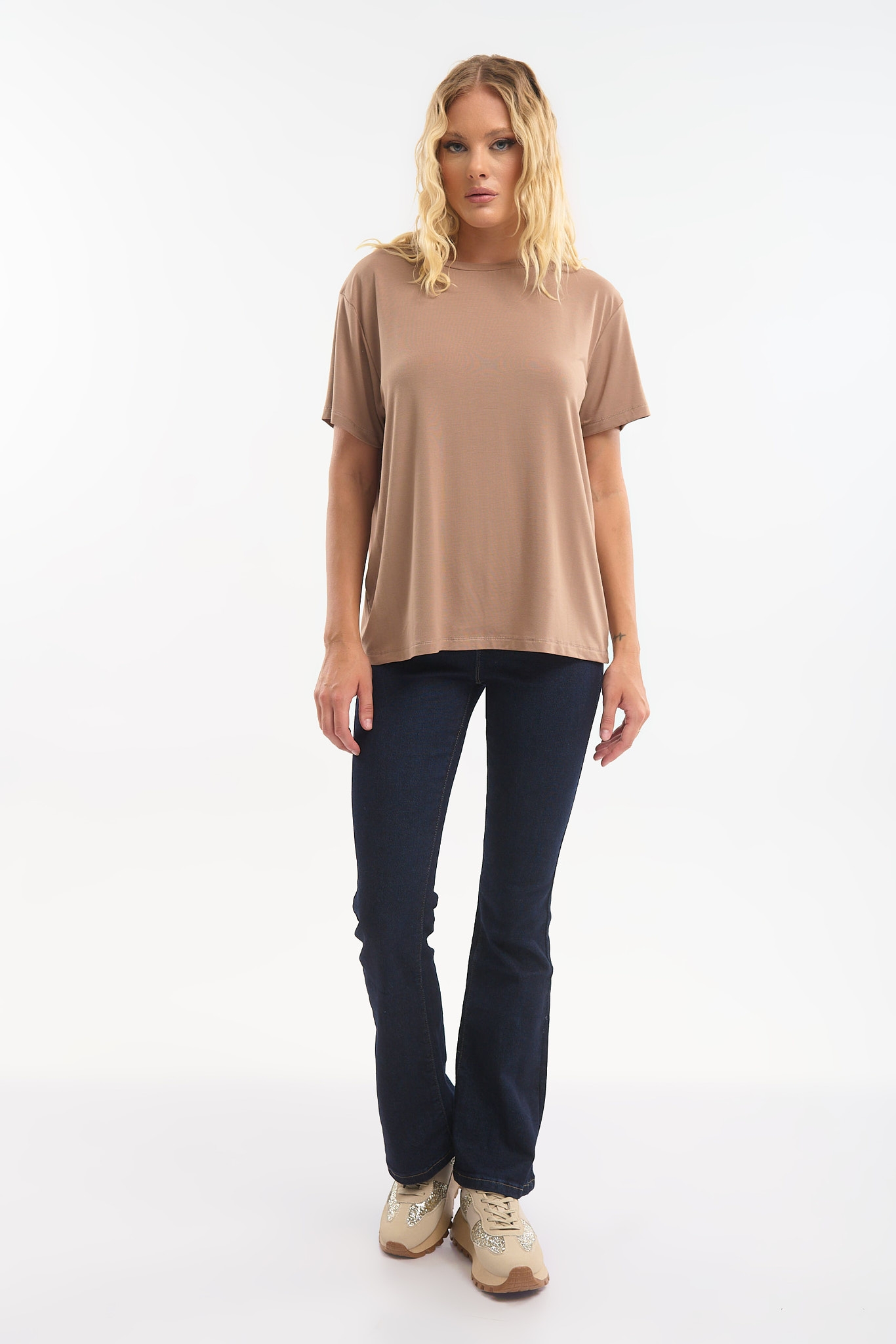 Kelly’s T-shirt με Άνοιγμα & Στρας στην Πλάτη