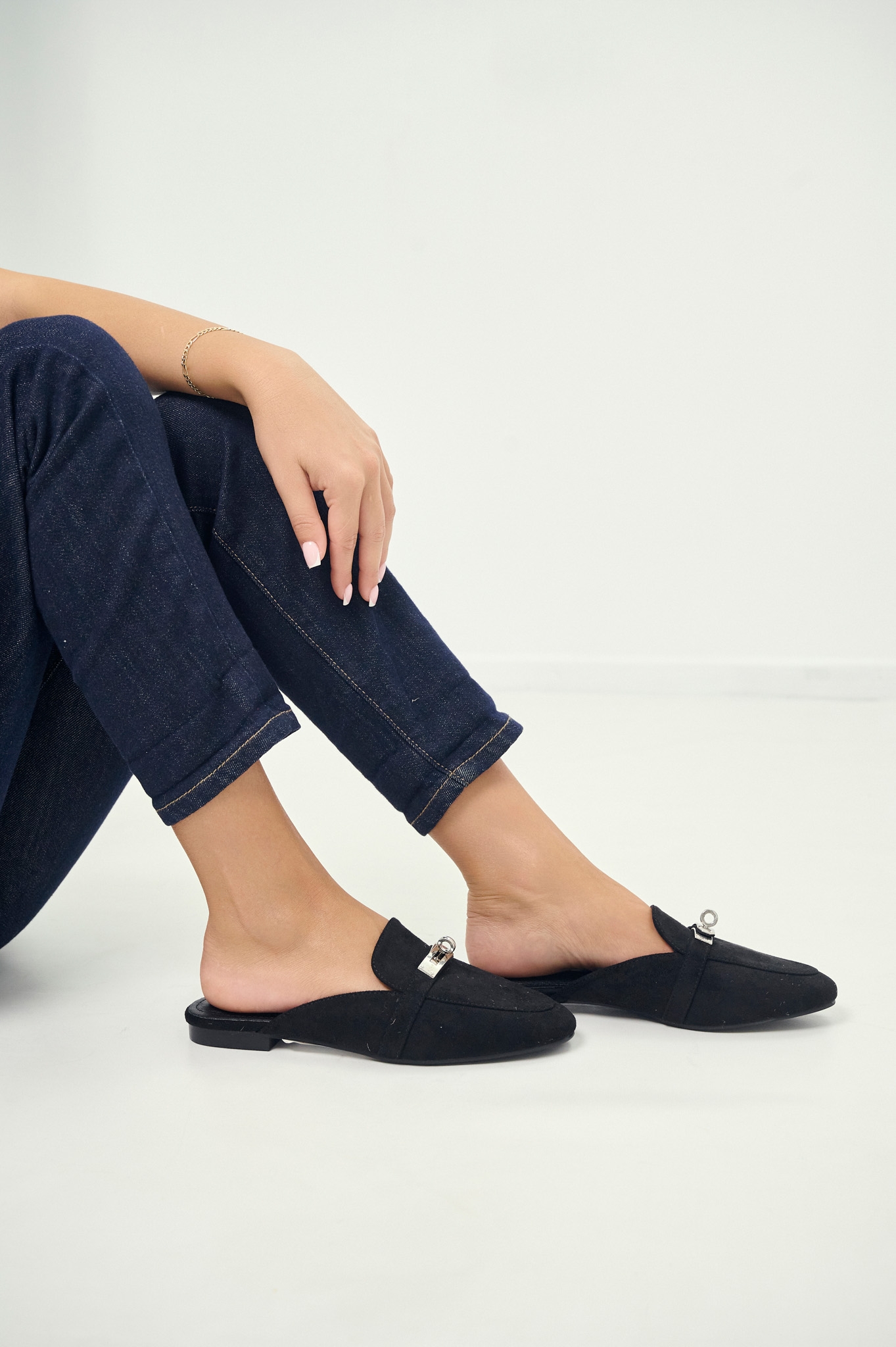 Mule Σουέιντ Με Κλειδαριά