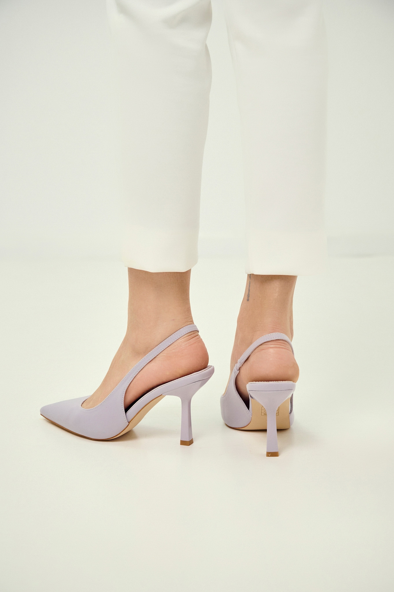 Women’s Slingback Pumps in Scuba Material
