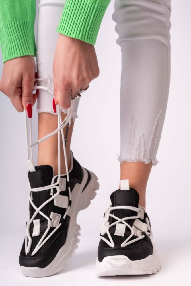 Αθλητικό Με Δίχτυ Στην Μύτη