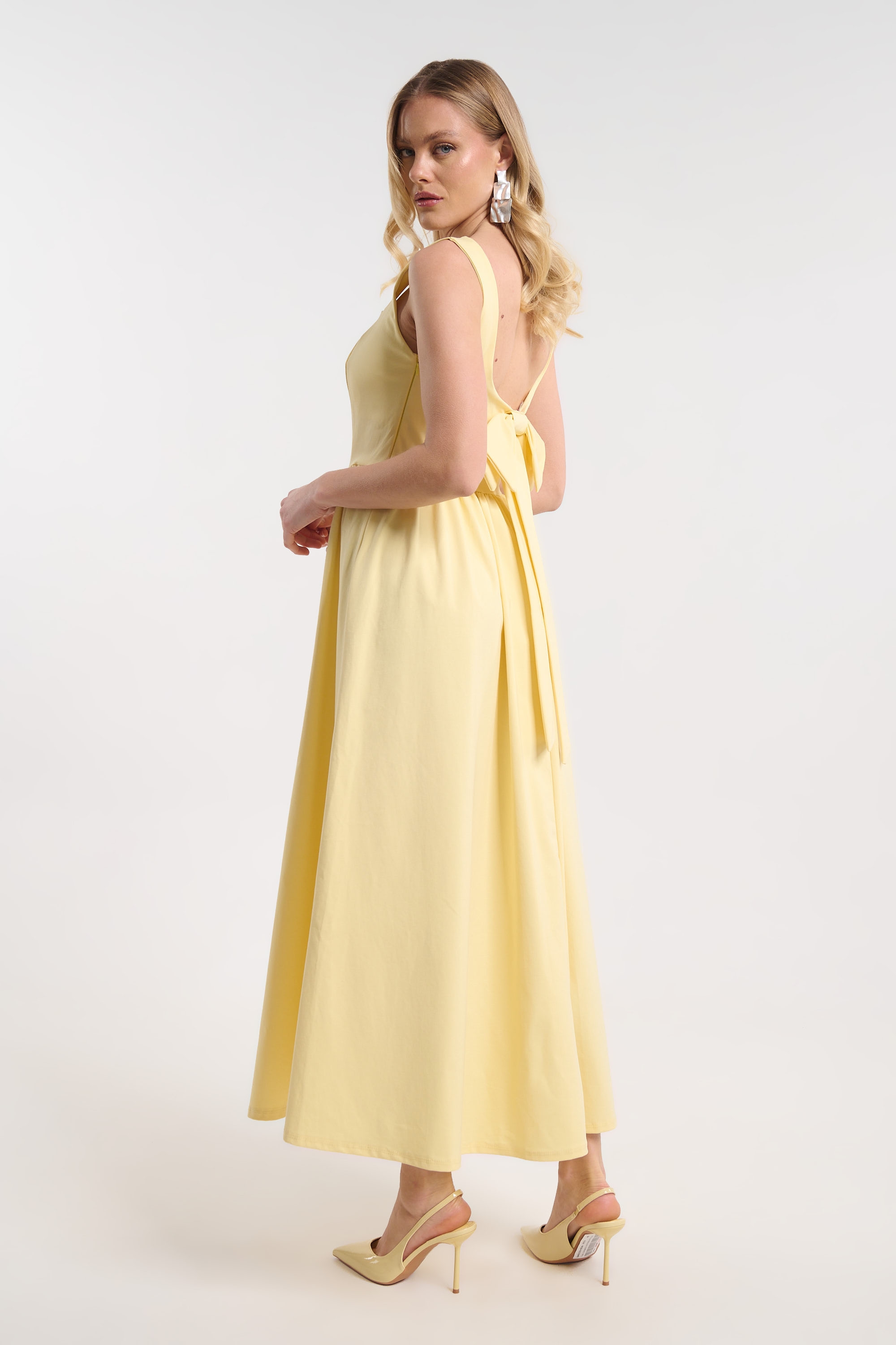 Long Sleeveless Dress with Bow Back for Women