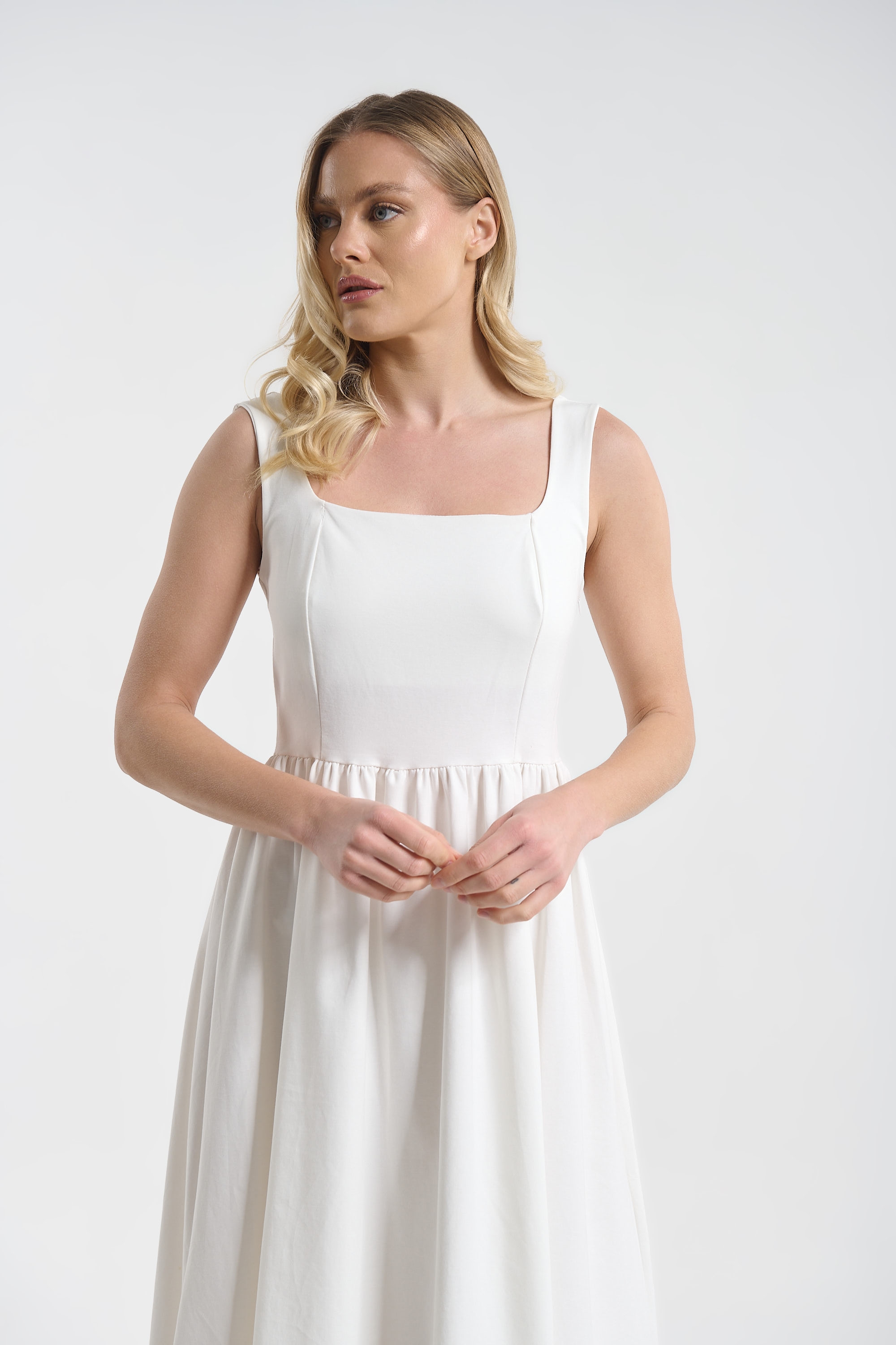 Long Sleeveless Dress with Bow Back for Women