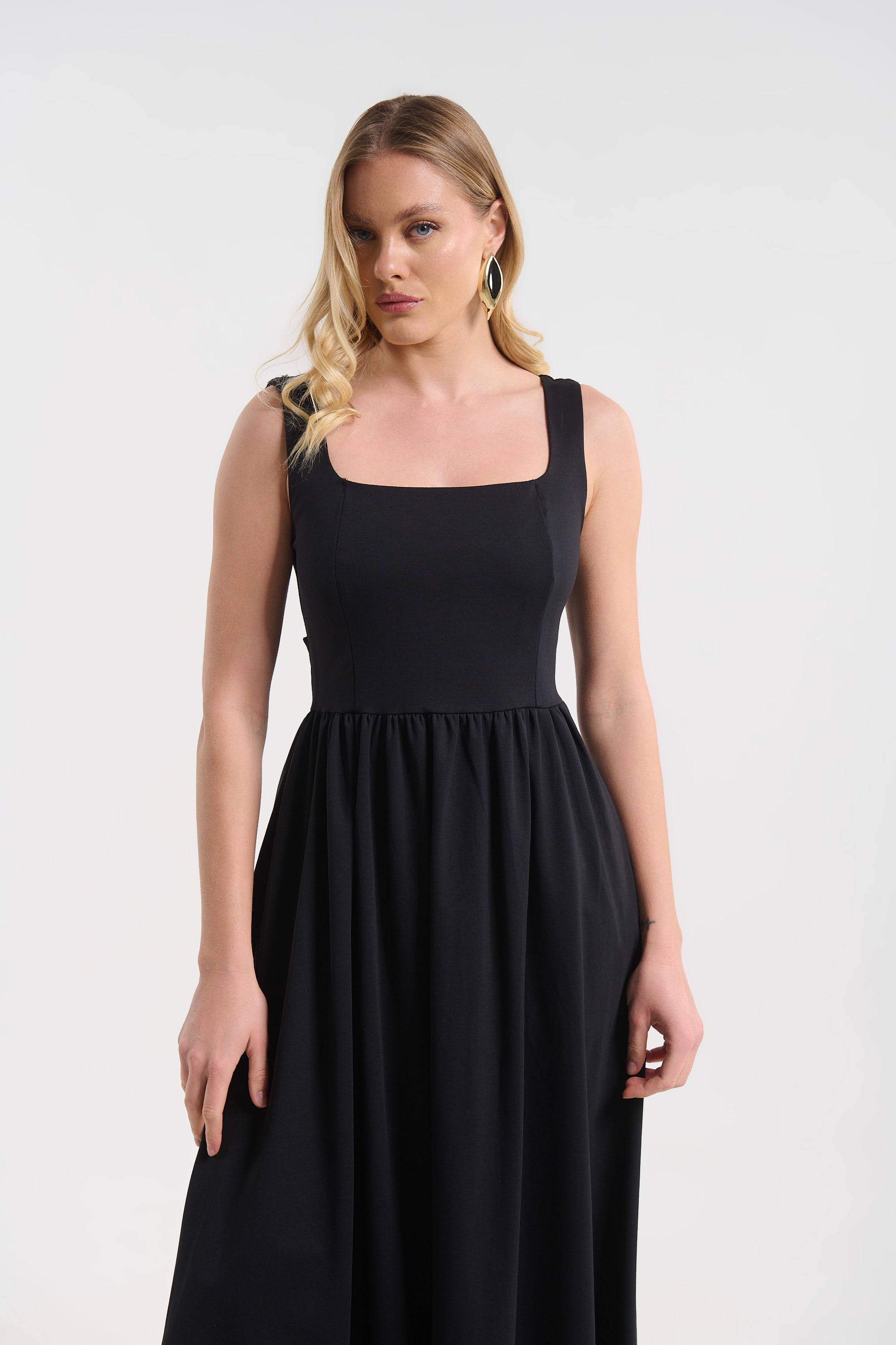 Long Sleeveless Dress with Bow Back for Women
