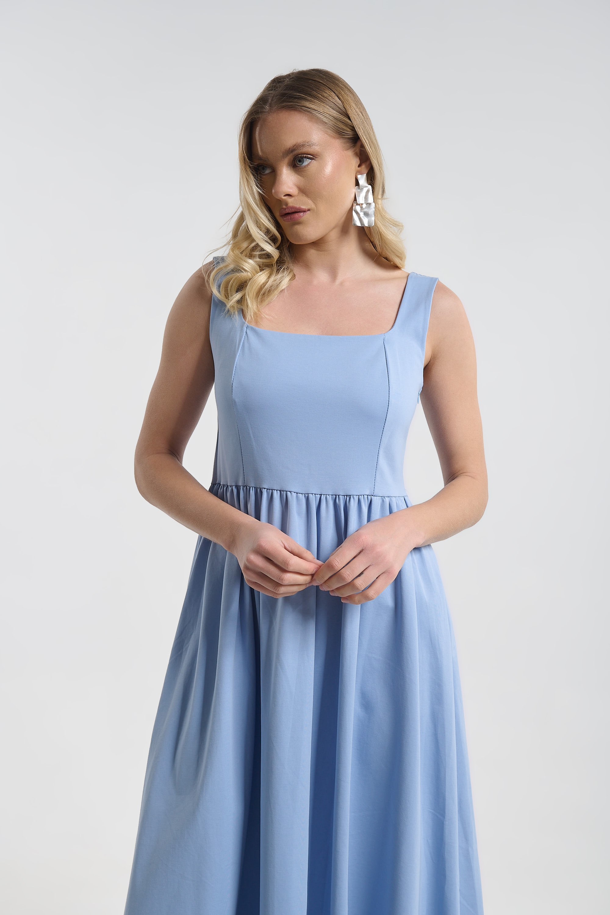 Long Sleeveless Dress with Bow Back for Women