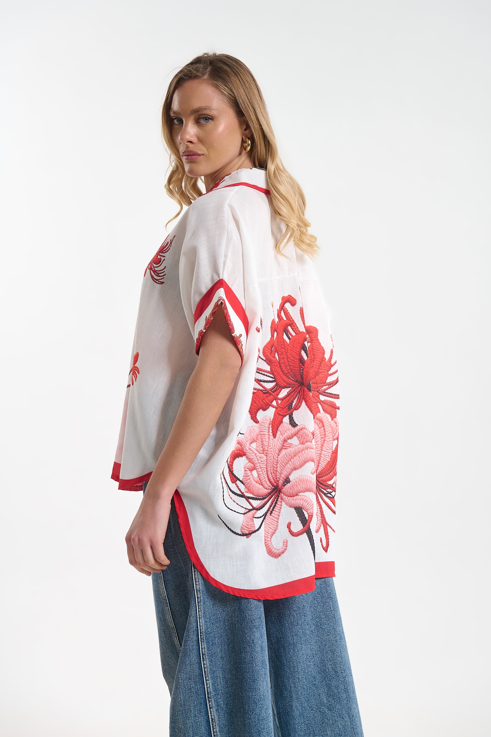 Πουκαμίσα Με Τύπωμα Στην Πλάτη