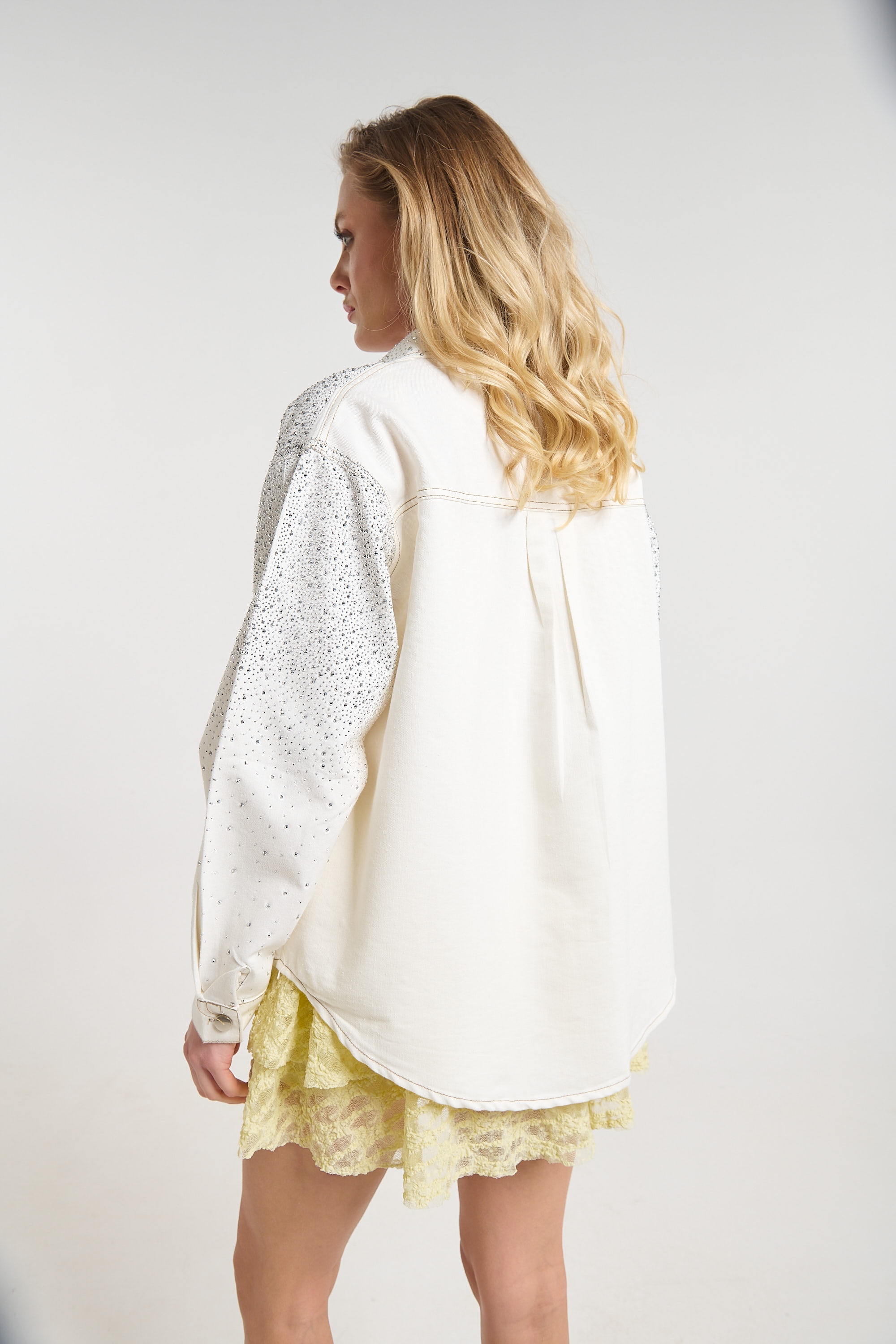 Πουκάμισο Τζιν Με Στρας Στο Πάνω Μέρος