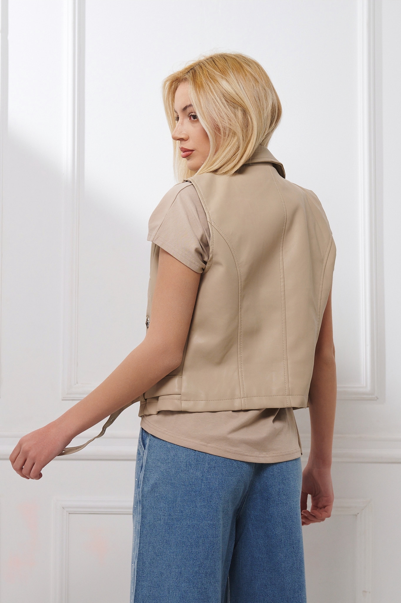 Γιλέκο Δερματίνη Με Φερμουάρ