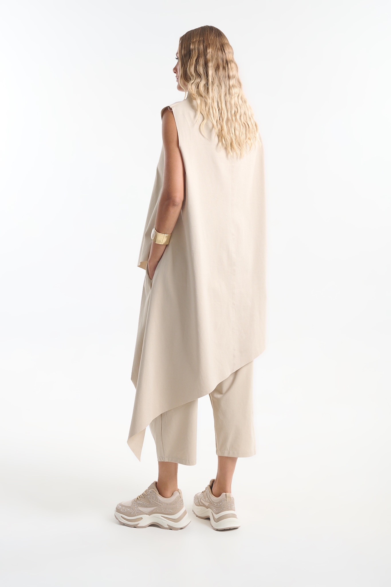 Women’s Asymmetric Sleeveless Tunic with High Neck & Long Side Point