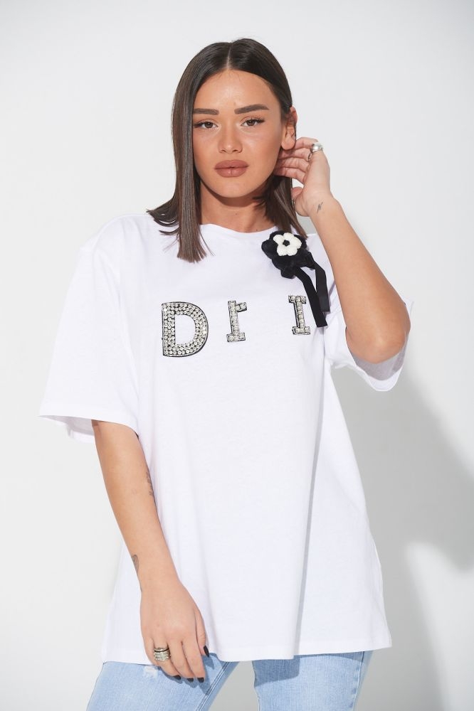 T-shirt Με Στρας Και Καρφίτσα