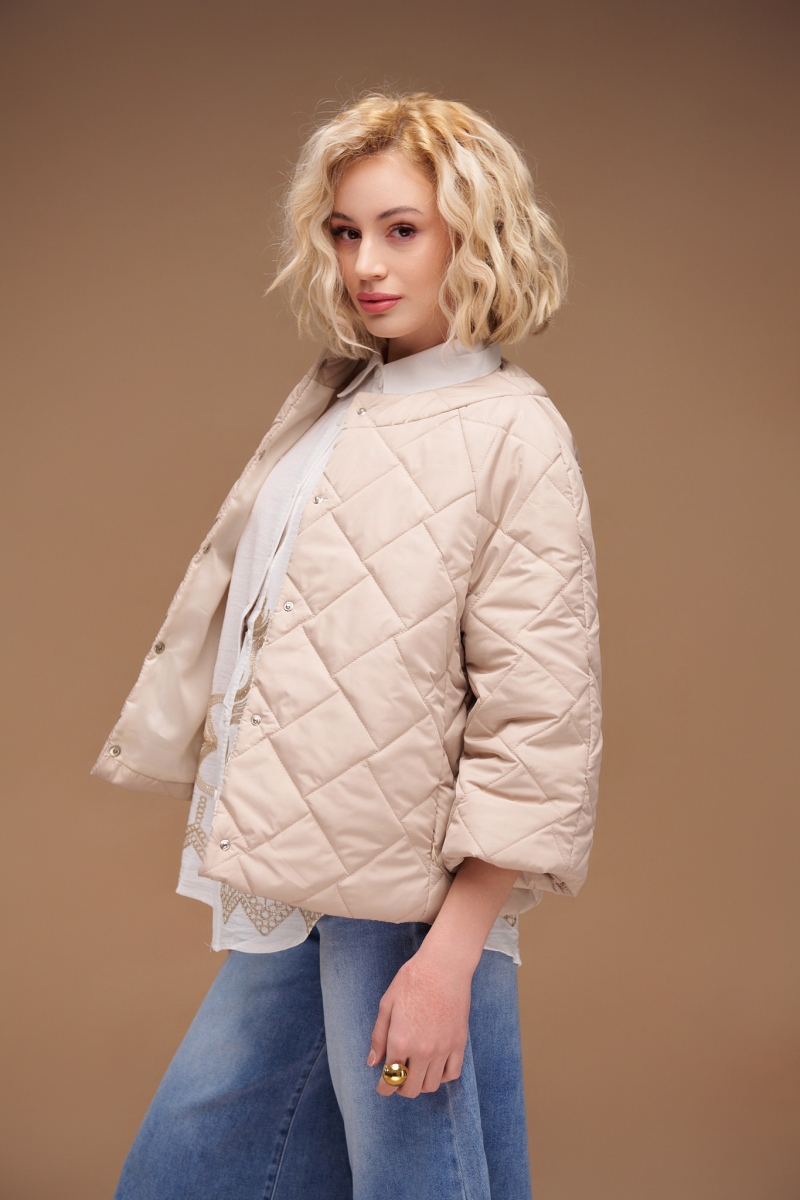 Women’s Quilted Jacket with 3/4 Sleeves and Hidden Pockets