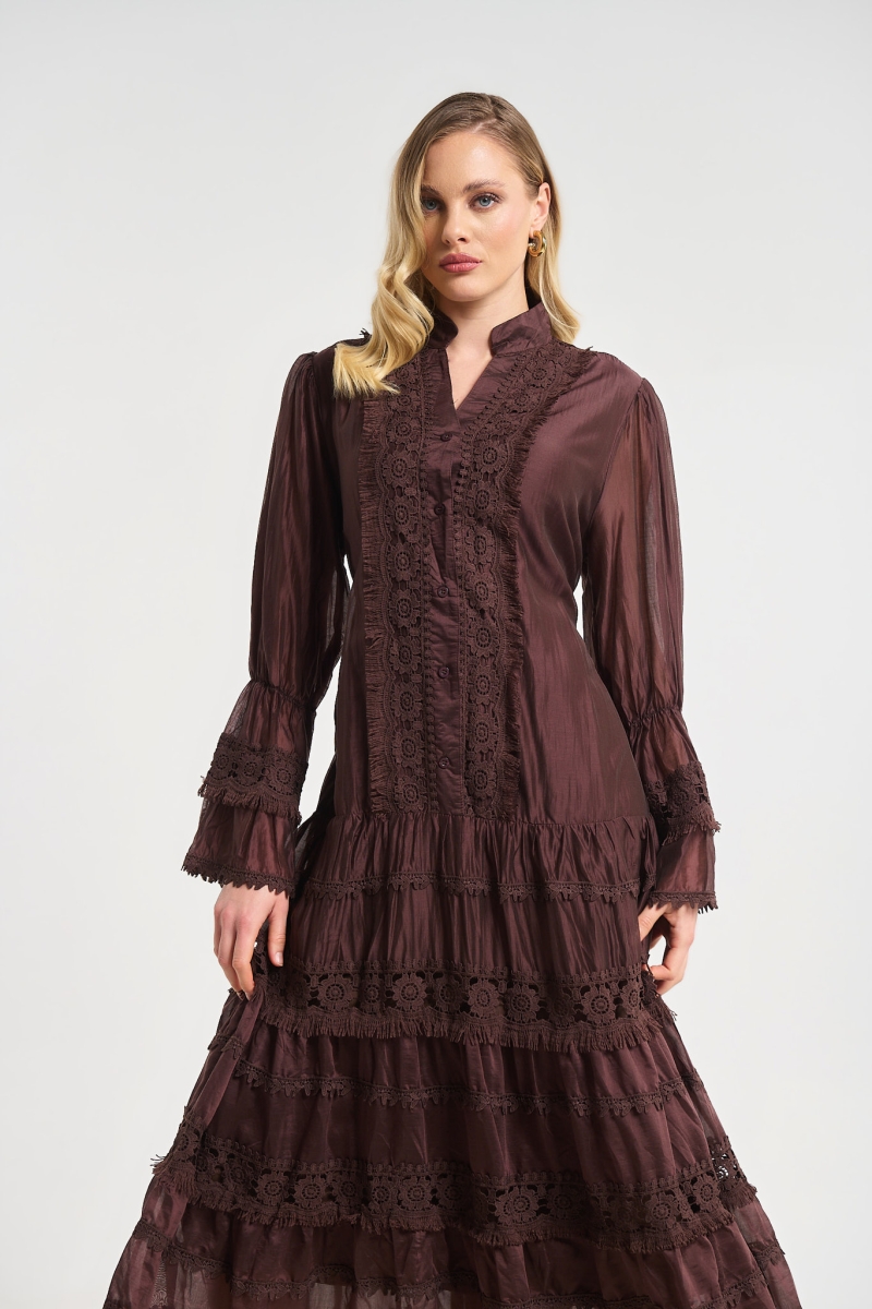 Φόρεμα Μακρύ Με Λεπτομέρεια Δαντέλα