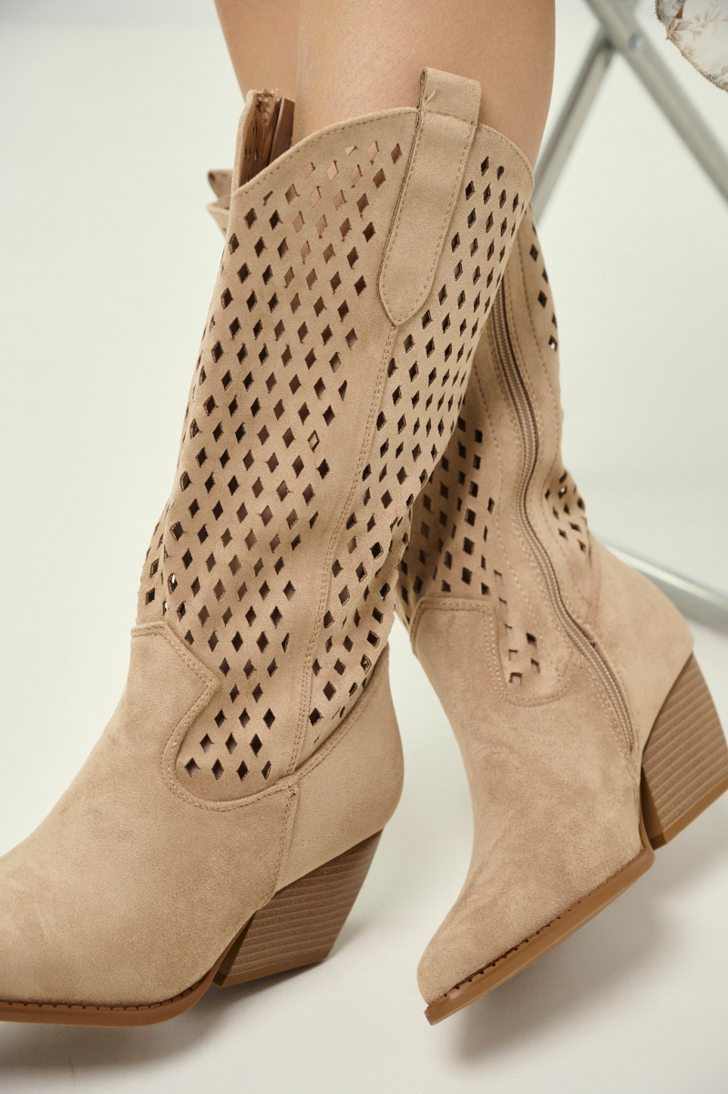 Μπότα Cow Με Τρυπητό Σχέδιο