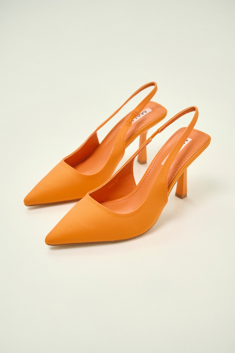 Women’s Slingback Pumps in Scuba Material