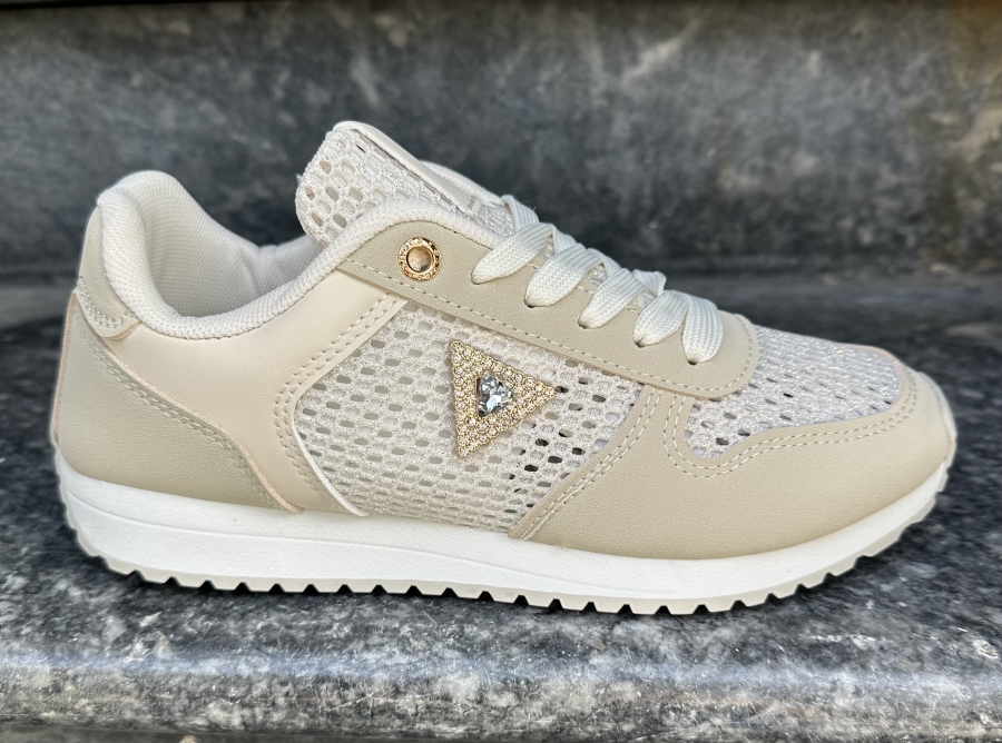 Παπούτσι Δετό με Τριγωνικό Στρας στο Πλάι