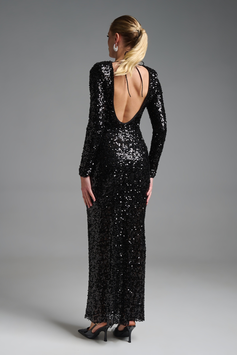 Φόρεμα Μακρυμάνικο Μάξι Εξώπλατο Με Πούλιες