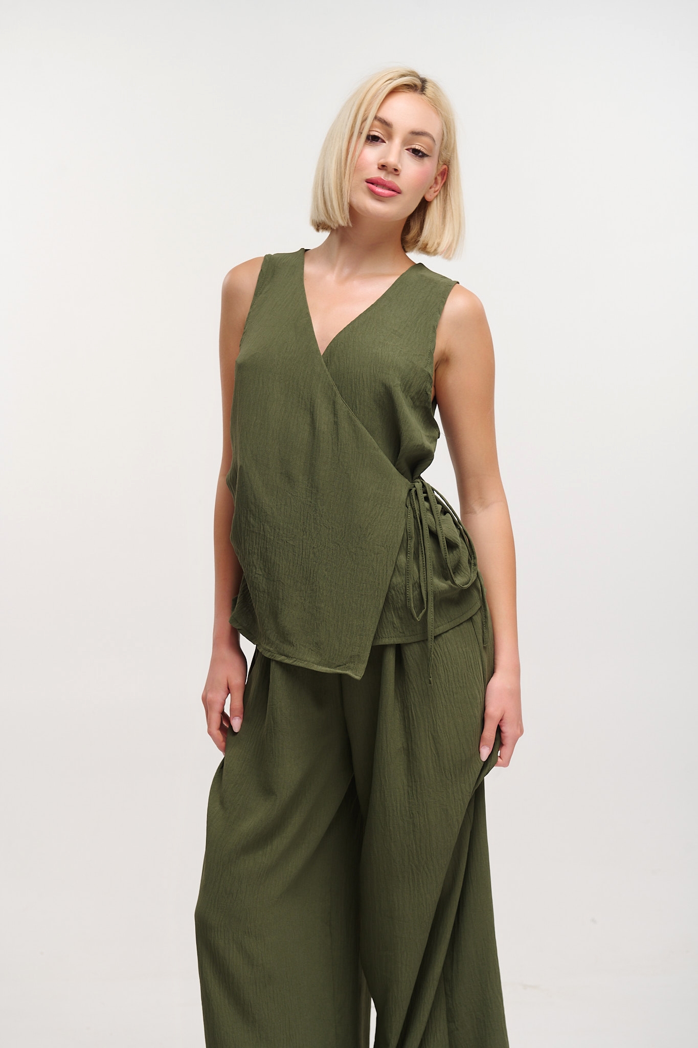 Side Knot Two Pieces Set