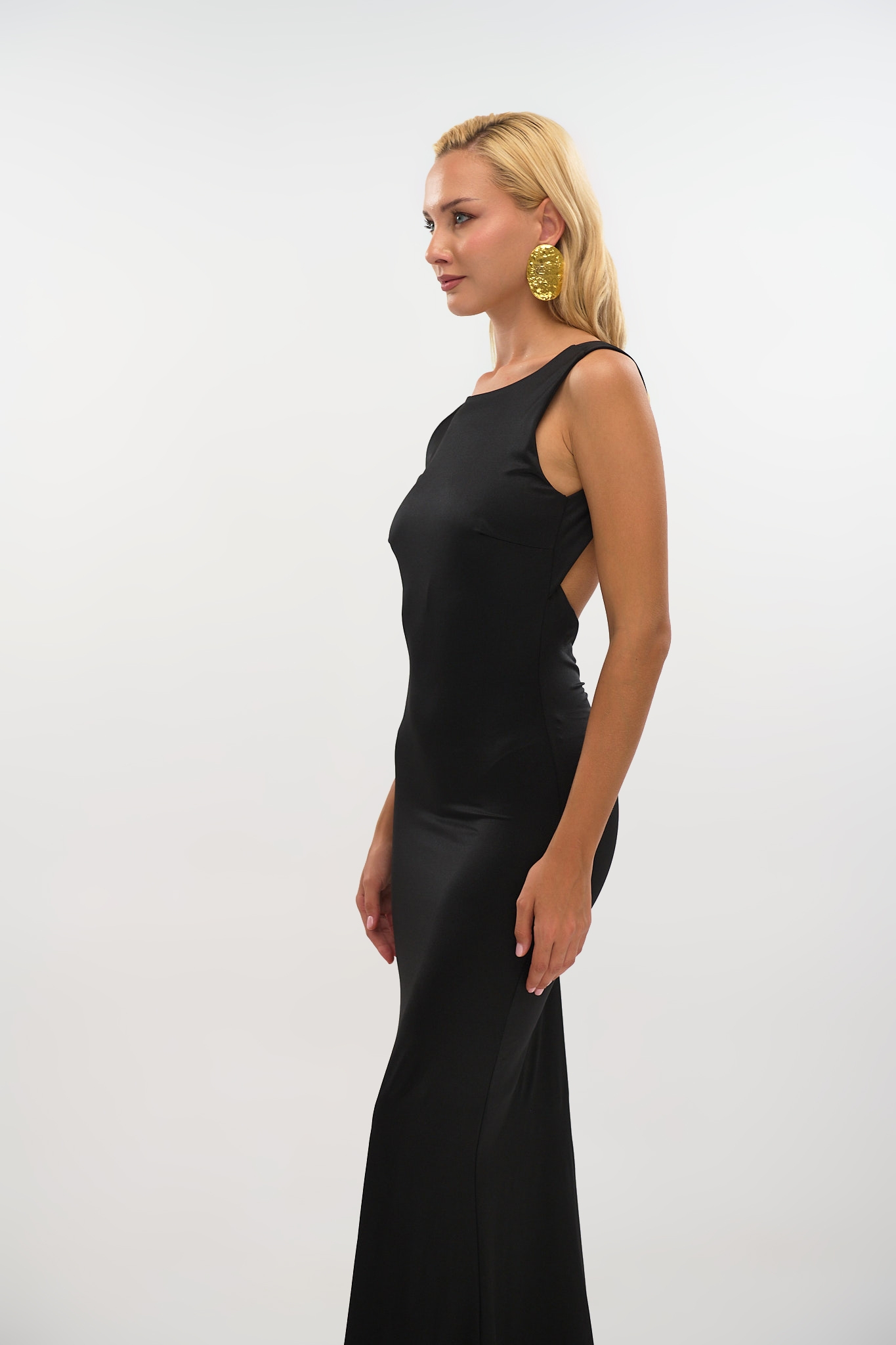 Noir Belle Maxi Dress