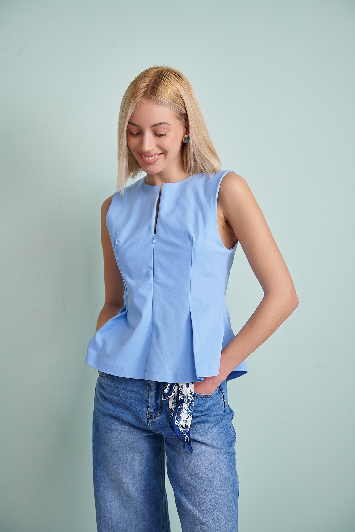 Hidden Zip Sleeveless Blouse