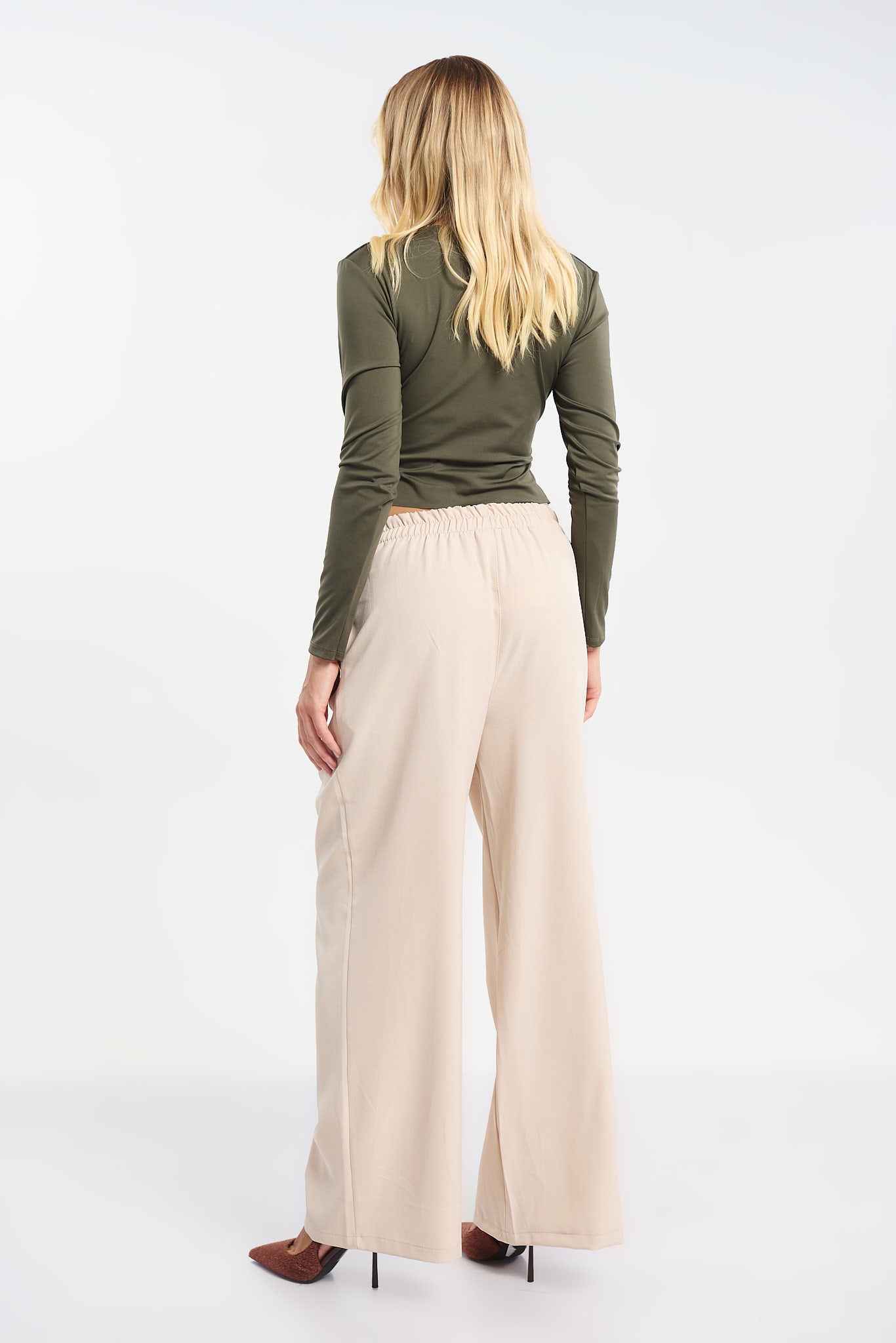 Τόπ Με V Ασύμετρο