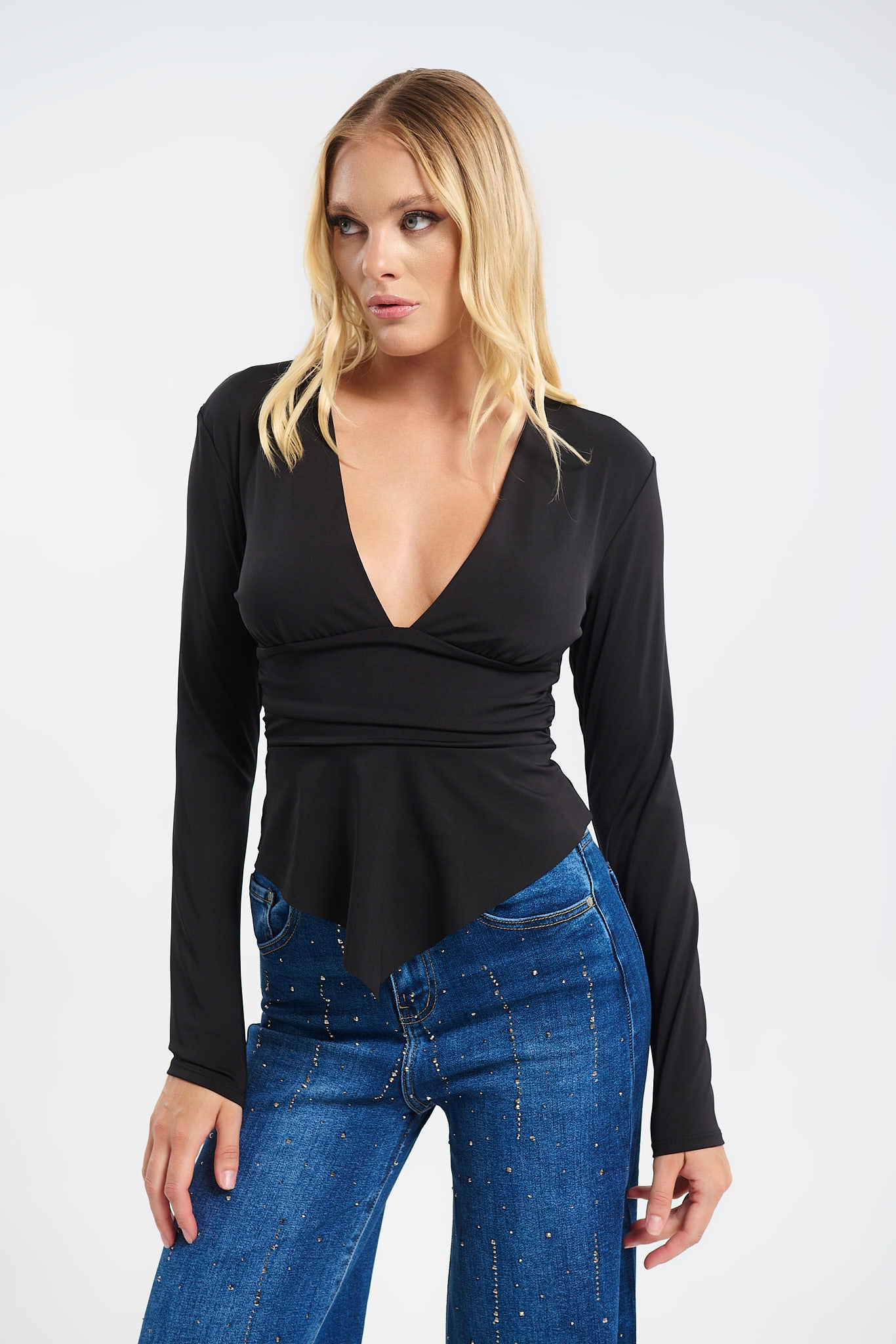 Τόπ Με V Ασύμετρο