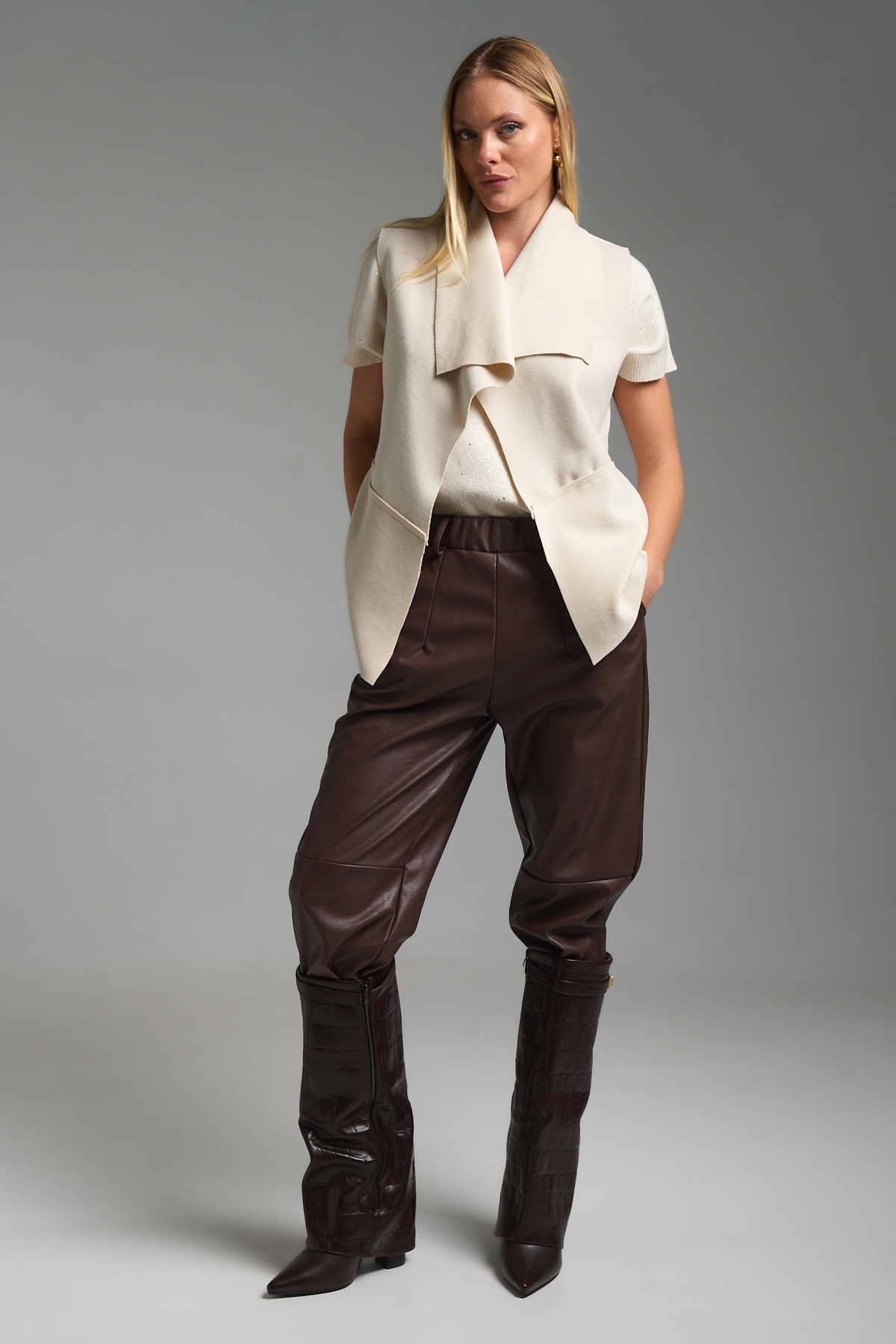 Γιλέκο Τσόχα Σουέτ Μέσα Με Μύτες