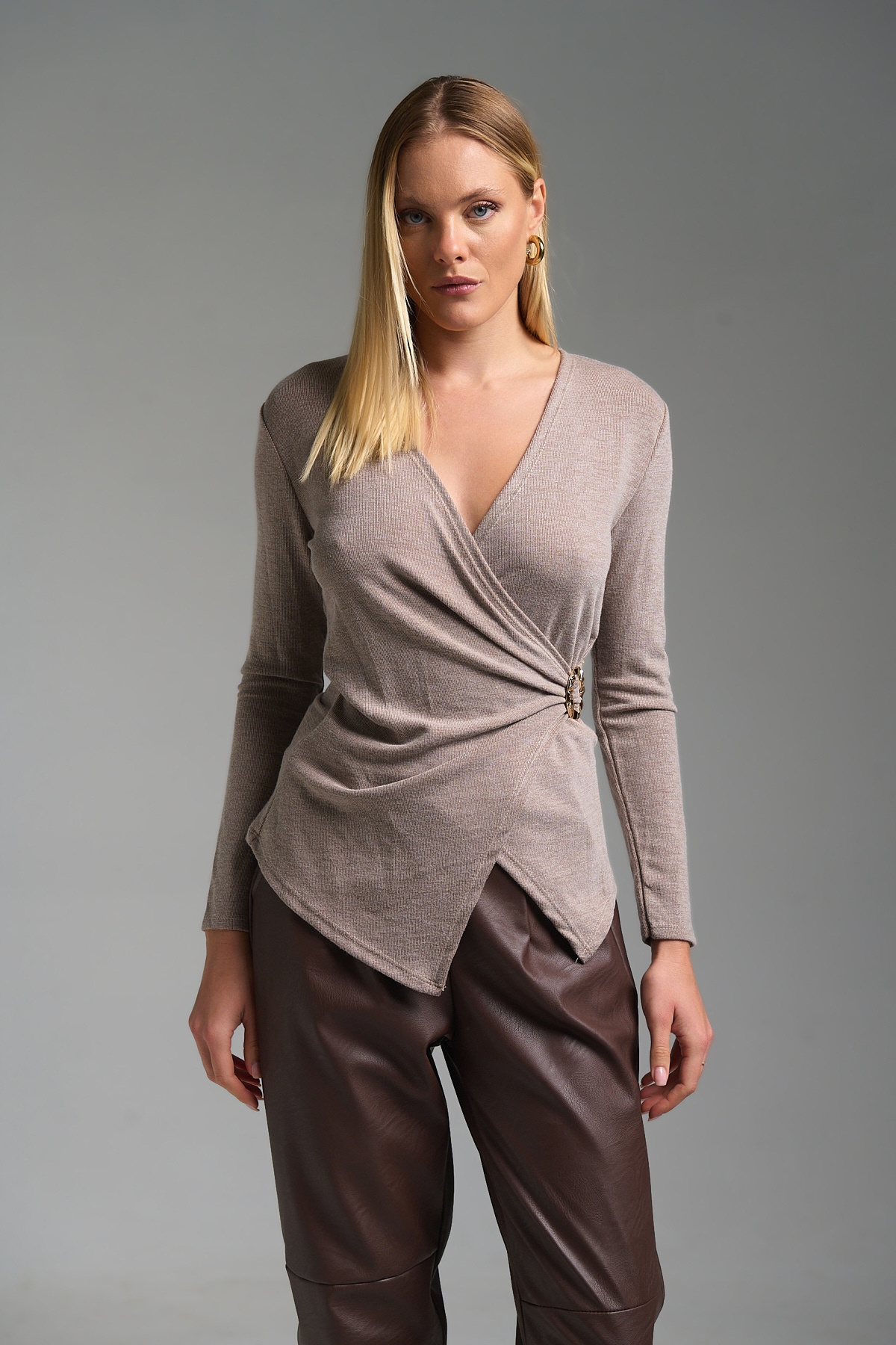 Μπλούζα Μακρυμάνικη Πλεκτή Με Τόκα Πλάι