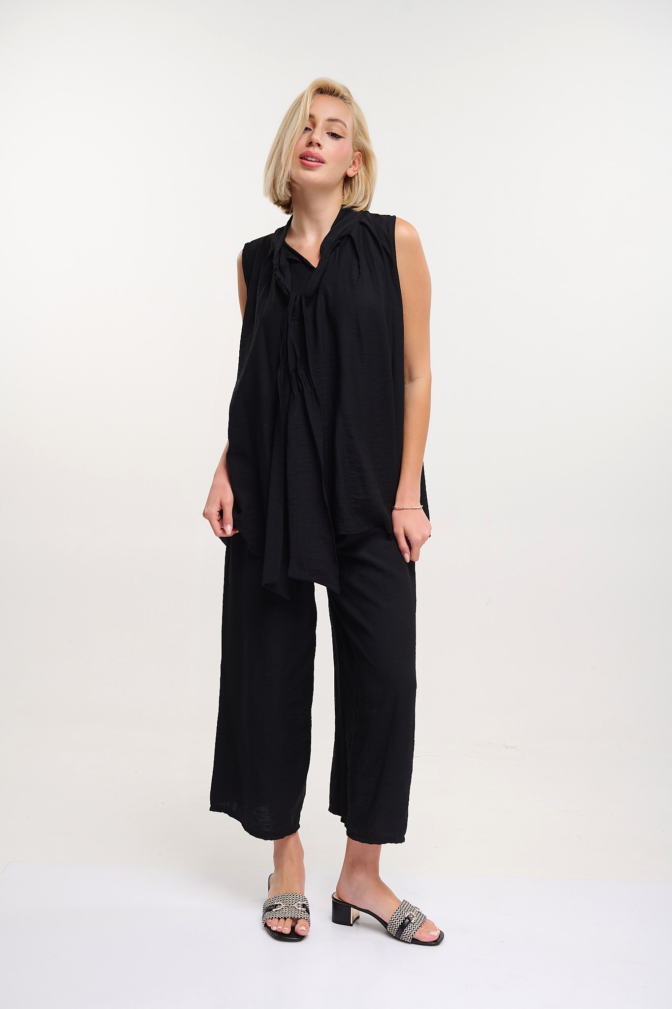 Two Pieces Set