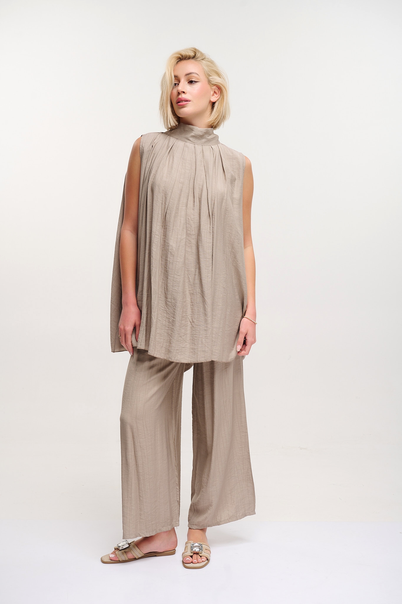 Two Pieces Set